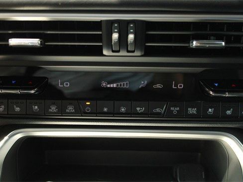 Used 2025 MAZDA CX-70 3.3 Turbo w/ Premium Plus Pkg image 19