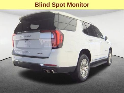 Used 2025 GMC Yukon Denali AWD/4WD image 5