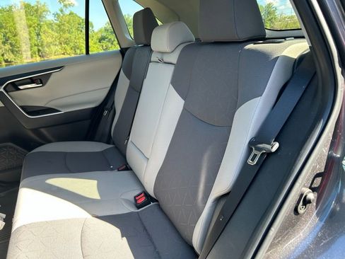 Used 2024 Toyota RAV4 XLE w/ Convenience Package FWD image 13