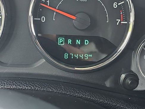 Used 2015 Jeep Wrangler Unlimited Sahara w/ Connectivity Group image 22