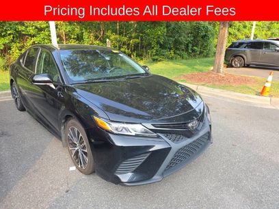 Used 2020 Toyota Camry SE w/ Convenience Package