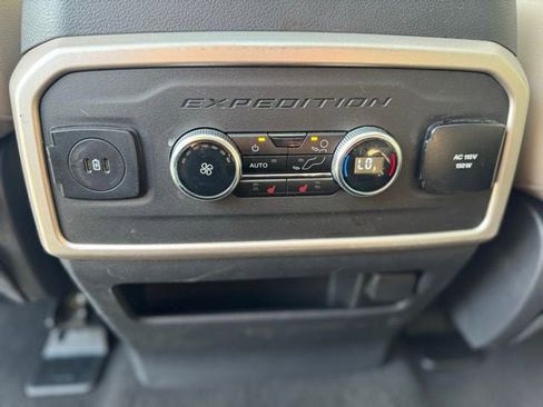 Certified 2024 Ford Expedition Limited image 23