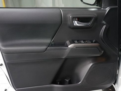 Certified 2023 Toyota Tacoma TRD Sport image 25