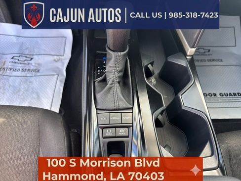 Used 2025 Toyota Camry LE FWD image 9