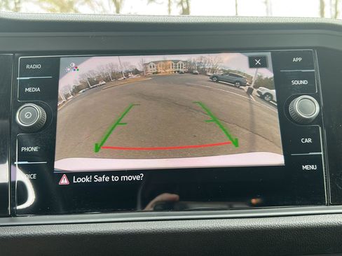 Used 2023 Volkswagen Jetta GLI Autobahn image 18