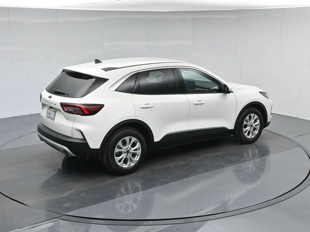 Used 2023 Ford Escape Active w/ Tech Pack #2 FWD image 43