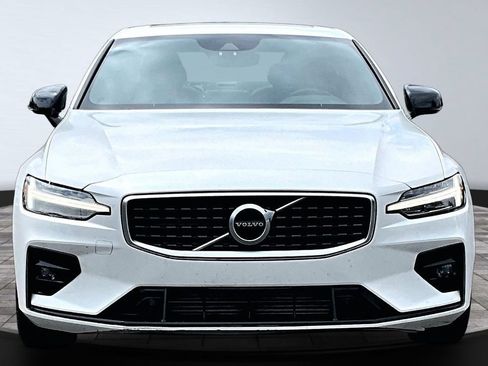 Used 2019 Volvo S60 T6 R-Design AWD/4WD image 2
