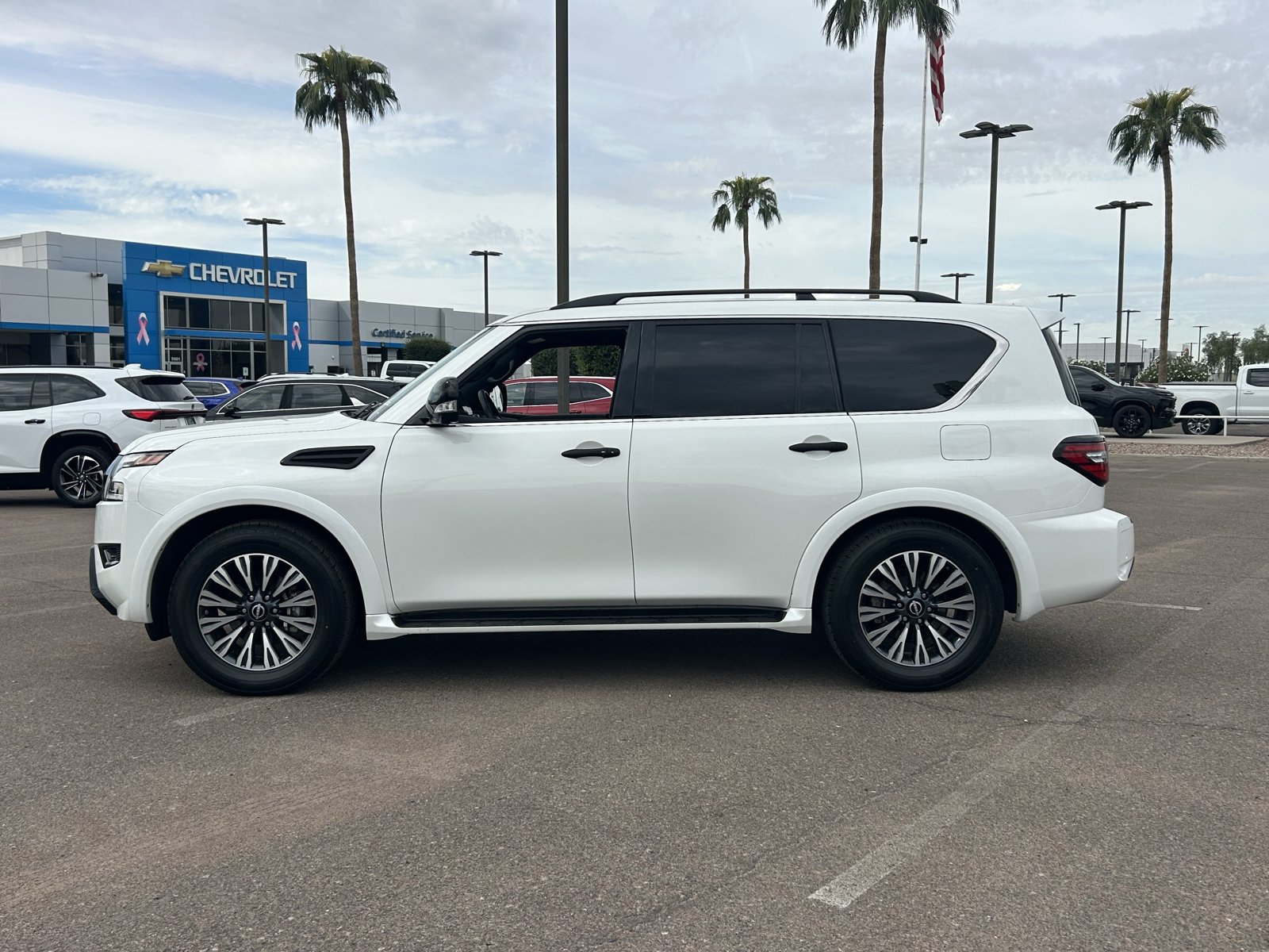 Used 2023 Nissan Armada SL w/ Midnight Edition Package RWD image 2