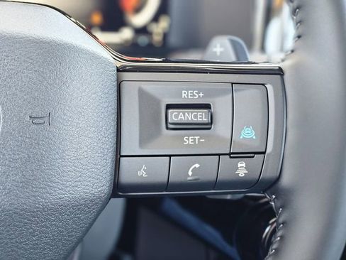 New 2026 Nissan Pathfinder SL w/ SL Premium Package (P04) FWD image 17