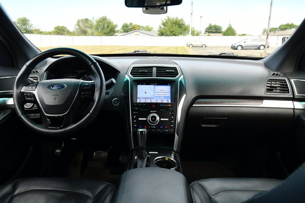 Used 2017 Ford Explorer Limited w/ Equipment Group 301A AWD/4WD image 22
