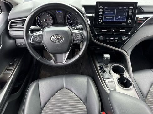 Used 2023 Toyota Camry SE FWD image 11