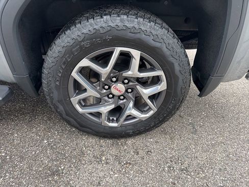 Certified 2024 GMC Sierra 1500 SLT w/ SLT Premium Plus Package image 9