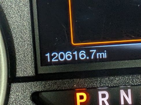 Used 2015 Ford F150 XLT w/ Equipment Group 302A Luxury image 23