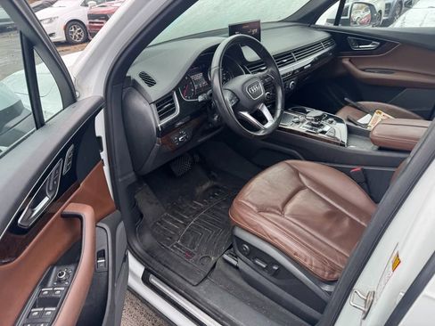 Used 2017 Audi Q7 3.0T Premium Plus image 5