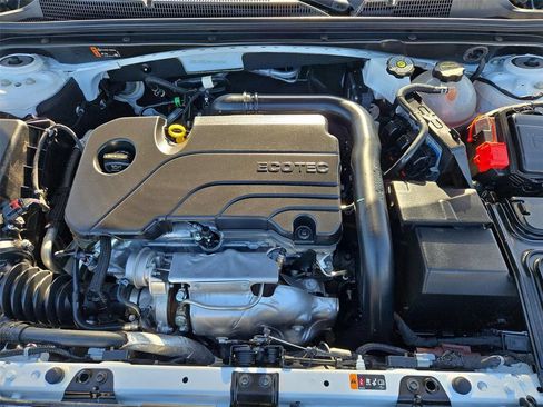 Certified 2024 Chevrolet Malibu LT w/ Sport Edition FWD image 21