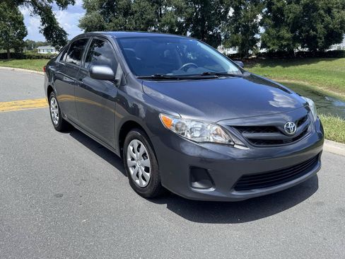Used 2012 Toyota Corolla L FWD image 27