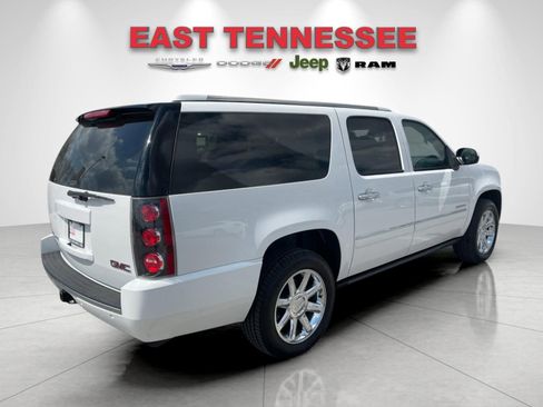Used 2013 GMC Yukon XL Denali image 3