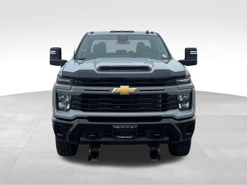 Certified 2024 Chevrolet Silverado 2500 Custom w/ Custom Value Package image 8