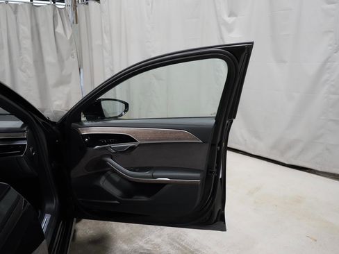 Used 2025 Audi A8 L 3.0T AWD/4WD image 26