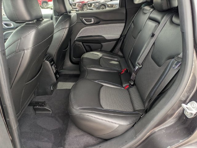 Used 2023 Jeep Compass Latitude AWD/4WD image 24