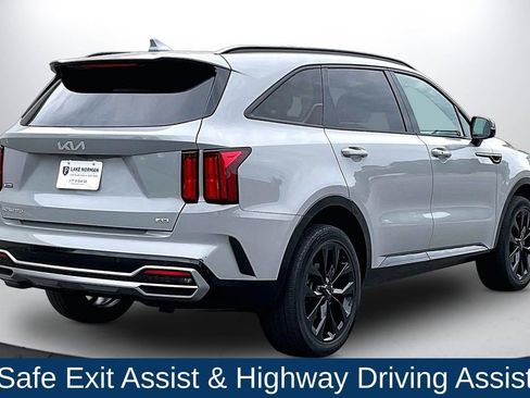 Used 2023 Kia Sorento SX AWD/4WD image 9