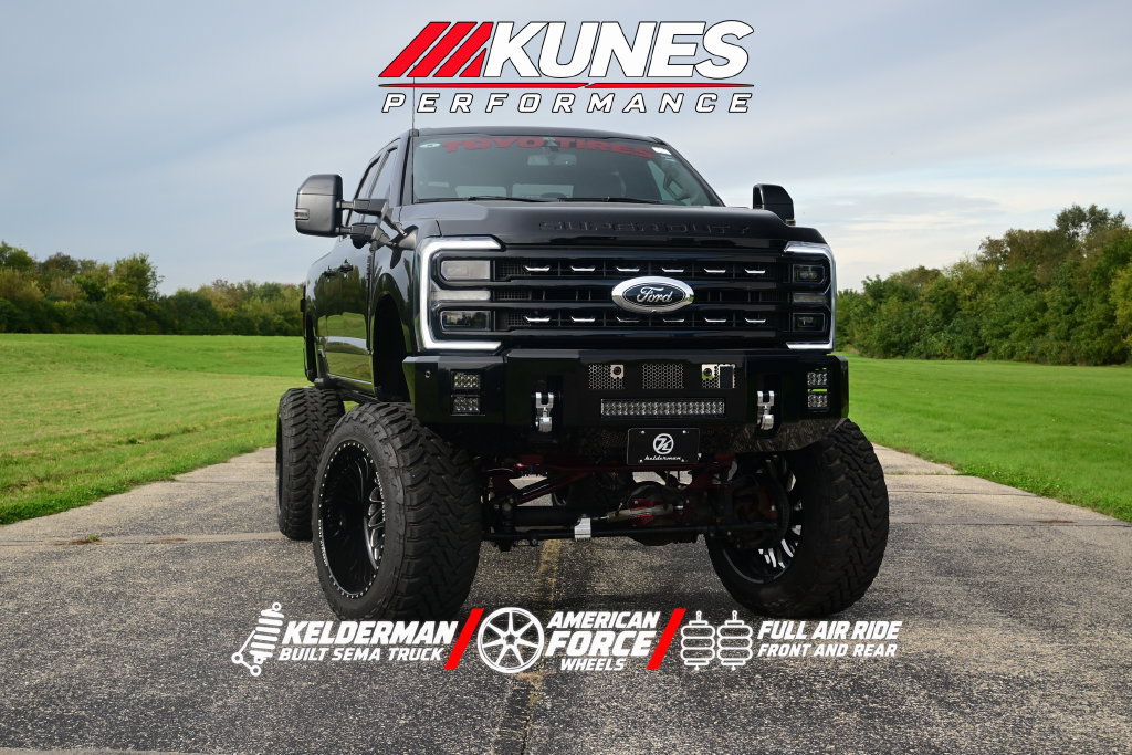 Used 2024 Ford F250 Platinum AWD/4WD image 1
