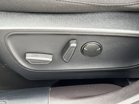 Certified 2024 Ford Escape Active w/ Tech Pack #2 image 9