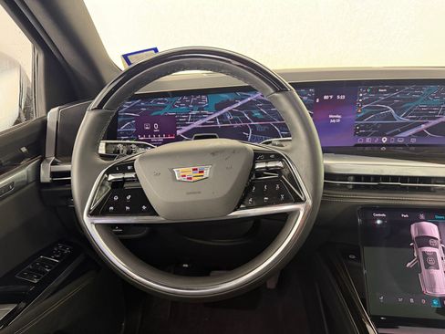 Used 2025 Cadillac Escalade Premium Luxury w/ Touring Package AWD/4WD image 11