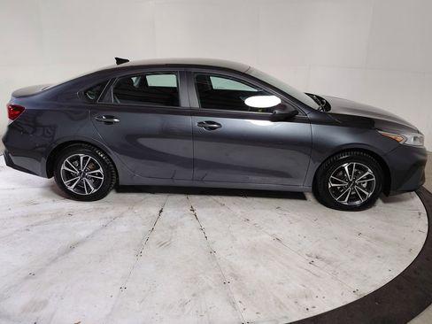 Used 2024 Kia Forte LXS w/ LXS Technology Package image 8