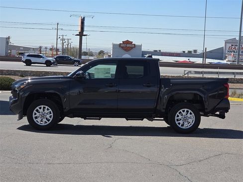 New 2026 Toyota Tacoma SR5 image 2