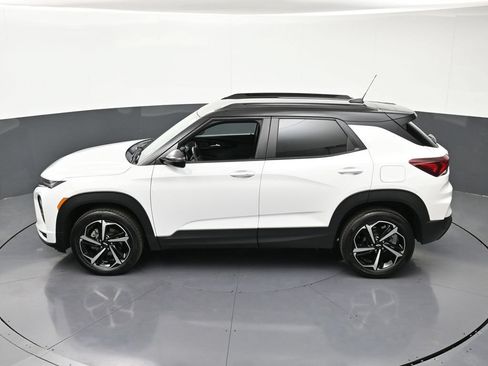 Certified 2023 Chevrolet TrailBlazer RS w/ Convenience Package AWD/4WD image 17