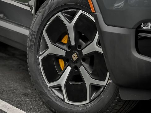 Used 2023 Rivian R1S Adventure AWD/4WD image 3