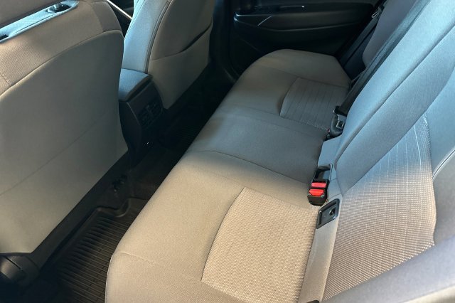 Certified 2024 Toyota Corolla Cross AWD Hybrid w/ Moonroof Package image 16