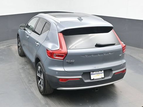 Used 2023 Volvo XC40 B4 Ultimate FWD image 37