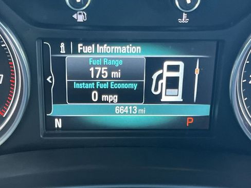 Used 2019 Buick Enclave Essence image 16