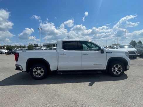 Used 2023 GMC Sierra 1500 SLT AWD/4WD image 8