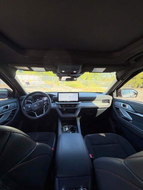 Used 2025 Ford Explorer ST w/ Sun And Sound Package AWD/4WD image 7