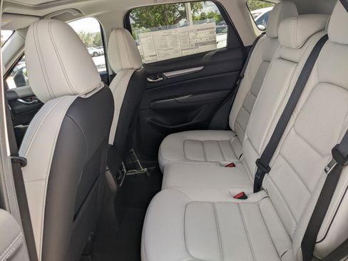 New 2025 MAZDA CX-5 AWD 2.5 S w/ Preferred Package image 16