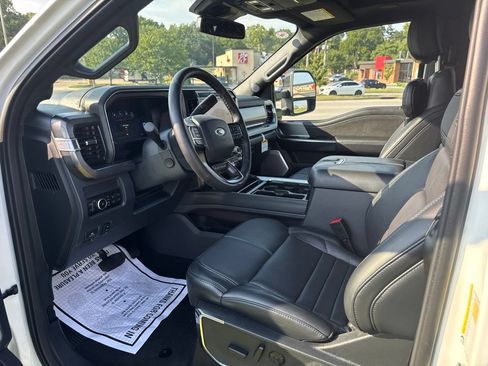 Used 2026 Ford F450 Platinum w/ FX4 Off-Road Package AWD/4WD image 20