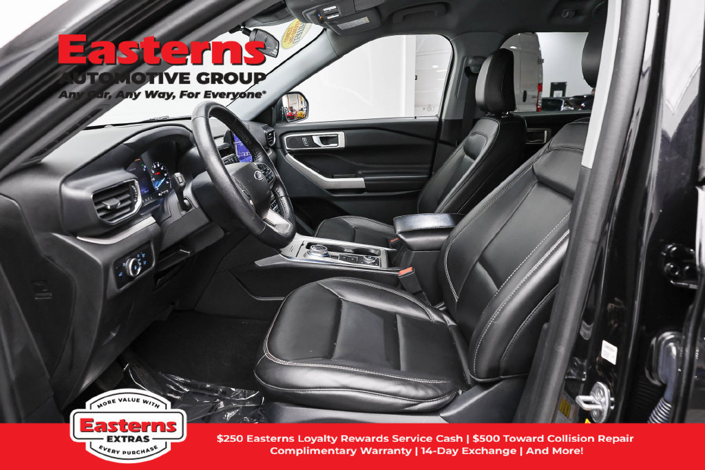 Used 2023 Ford Explorer XLT w/ Equipment Group 202A AWD/4WD image 15