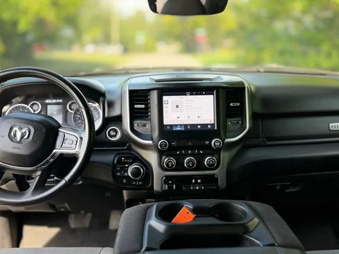 Used 2024 RAM 1500 Big Horn AWD/4WD image 32