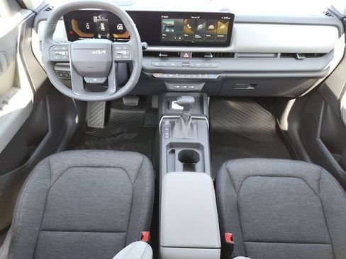 New 2027 Kia Seltos S FWD image 15