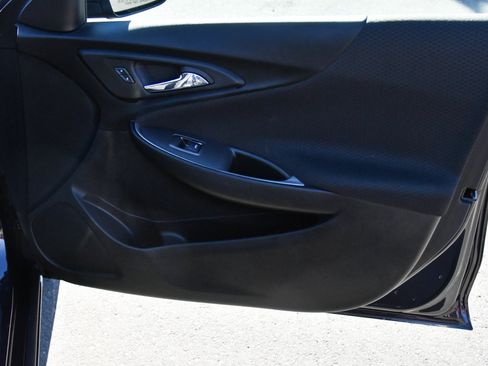 Used 2022 Chevrolet Malibu LS FWD image 36