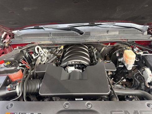 Used 2020 GMC Yukon SLT w/ Premium Edition image 13