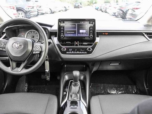 Used 2021 Toyota Corolla LE w/ Carpet Mat Package (TMS) image 10