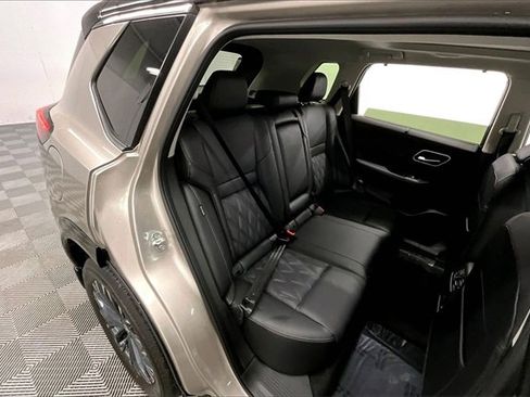 New 2026 Nissan Rogue Platinum image 31