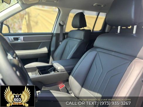 Used 2026 Hyundai Santa Fe SEL AWD/4WD image 16