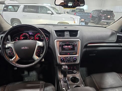 Used 2017 GMC Acadia Limited SLT AWD/4WD image 4