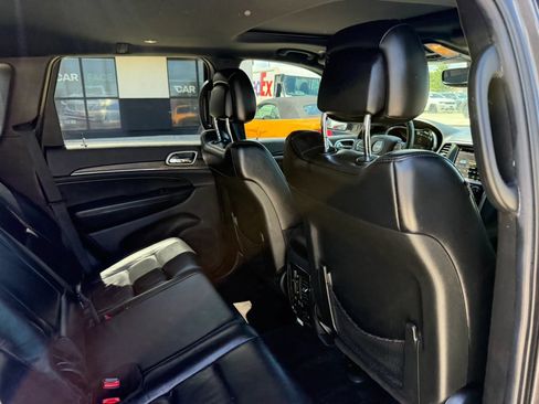 Used 2018 Jeep Grand Cherokee Limited w/ Trailer Tow Group IV AWD/4WD image 24