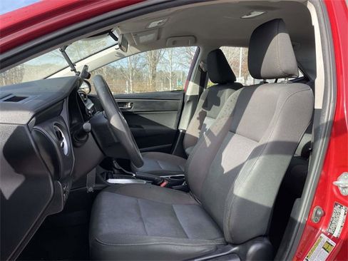 Used 2018 Toyota Corolla LE image 20